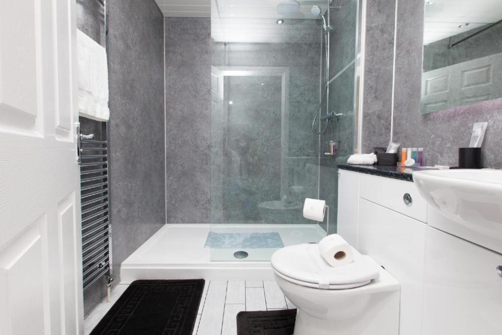 Super Prime Park View Duloch By Tba Apartment Dunfermline Exterior photo